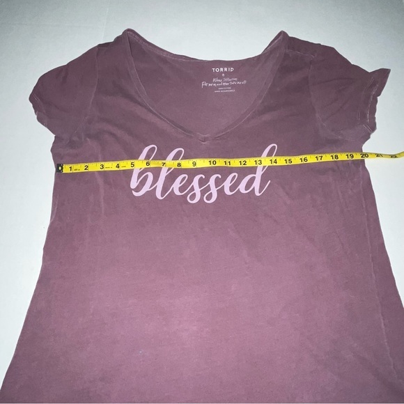 Torrid Graphic Blessed V Neck Short Sleeve Tee - Picture 8 of 11